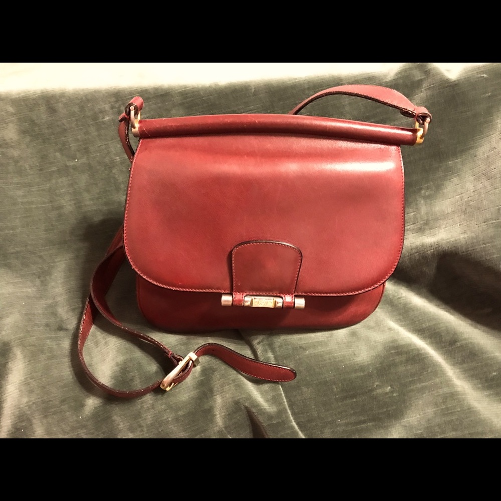 Vintage Gucci well loved leather crossbody